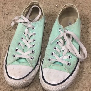Mint converse